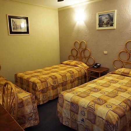 Hotel Plaza Crystal ハラパ エクステリア 写真
